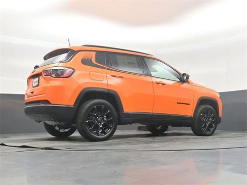 New 2026 Jeep Compass Latitude image 39