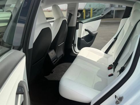 Used 2024 Tesla Model 3 Standard Range RWD image 19
