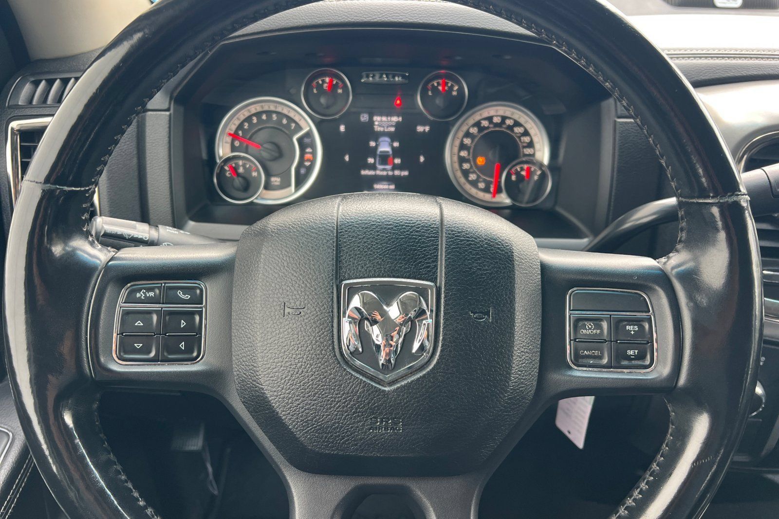 Used 2018 RAM 2500 Big Horn w/ Sport Appearance Group AWD/4WD image 18