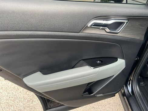Certified 2023 Kia Sportage X-Pro Prestige AWD/4WD image 11