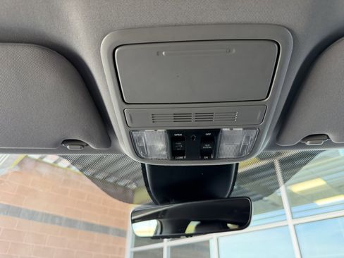 Used 2024 Honda Odyssey EX-L image 24
