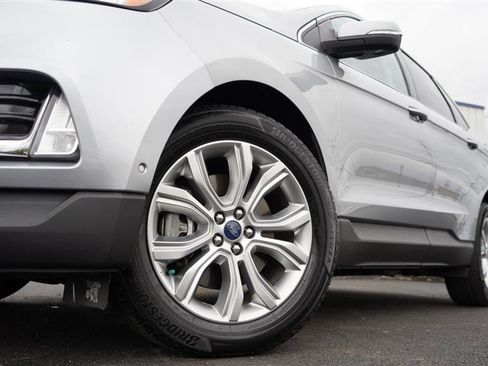 Used 2020 Ford Edge Titanium w/ Equipment Group 301A image 12