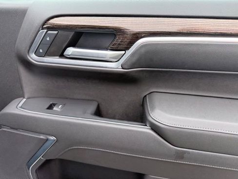 Used 2024 GMC Sierra 1500 Elevation image 26