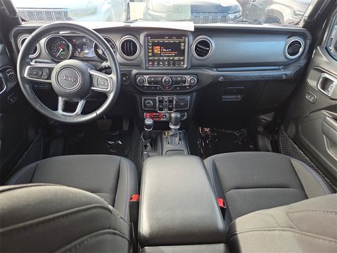 Used 2022 Jeep Wrangler Unlimited Rubicon 4xe image 17