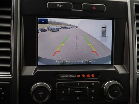 Used 2022 Ford F350 XLT w/ XLT Premium Package AWD/4WD image 37