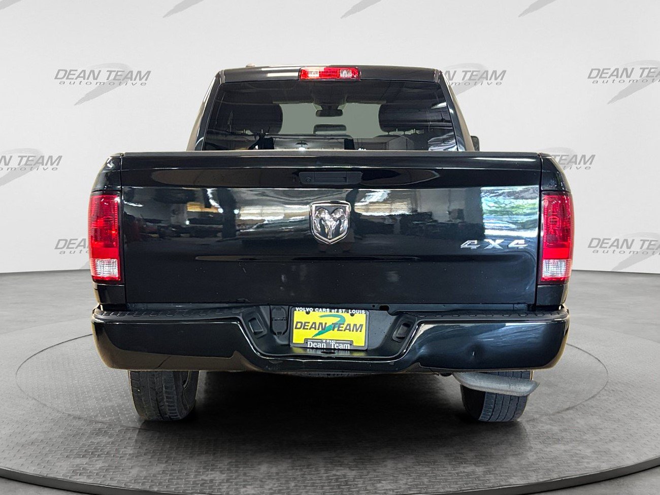 Used 2019 RAM 1500 Express AWD/4WD image 8