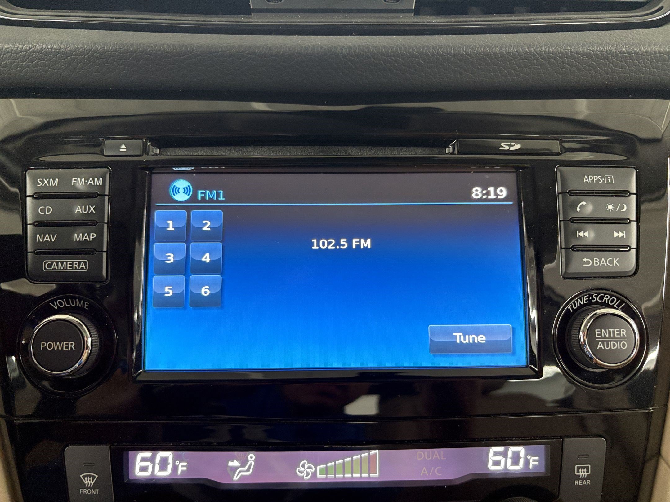 Used 2017 Nissan Rogue SL w/ SL Premium Package FWD image 21