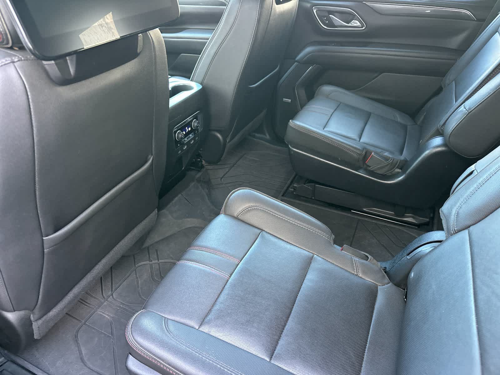 Used 2023 Chevrolet Tahoe RST w/ Luxury Package AWD/4WD image 4