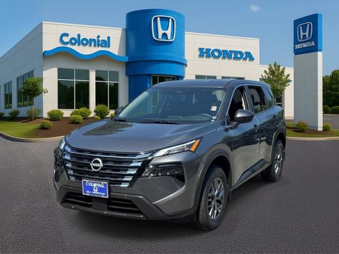 Used 2026 Nissan Rogue S AWD/4WD image 1