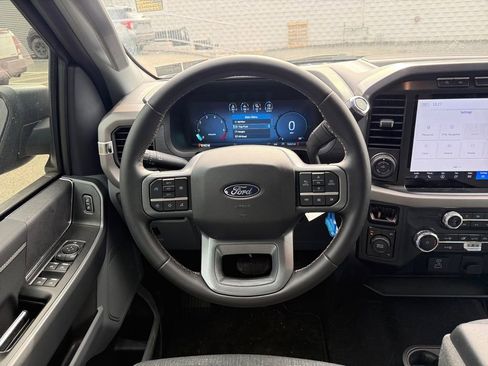 Used 2024 Ford F150 XLT image 15