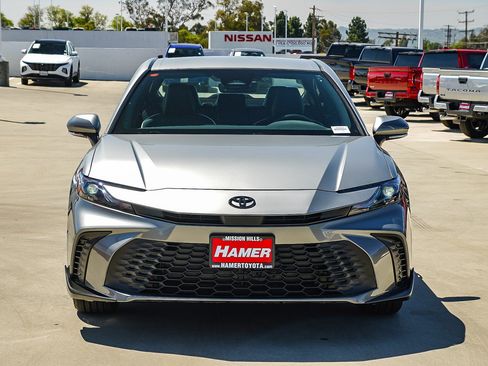 New 2026 Toyota Camry SE FWD image 2