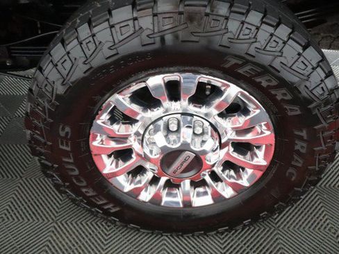 Used 2021 Ford F350 XLT w/ XLT Premium Package AWD/4WD image 91