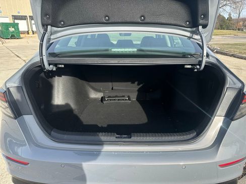 Used 2023 Honda Accord Touring image 14