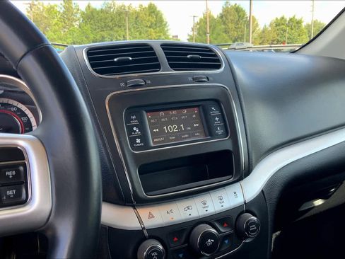 Used 2018 Dodge Journey SE w/ Connectivity Group image 6