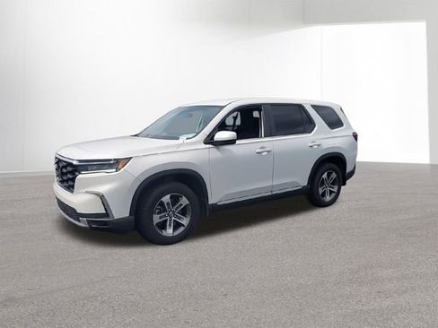 Used 2024 Honda Pilot EX-L image 4