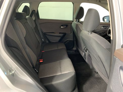 Used 2023 Nissan Rogue SV FWD image 38