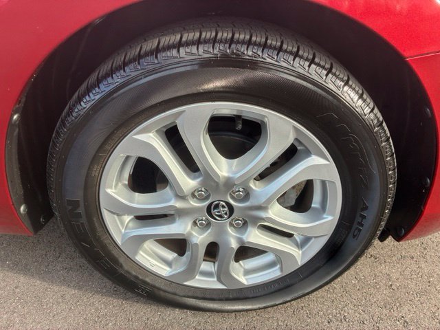 Used 2018 Toyota Yaris iA FWD image 9