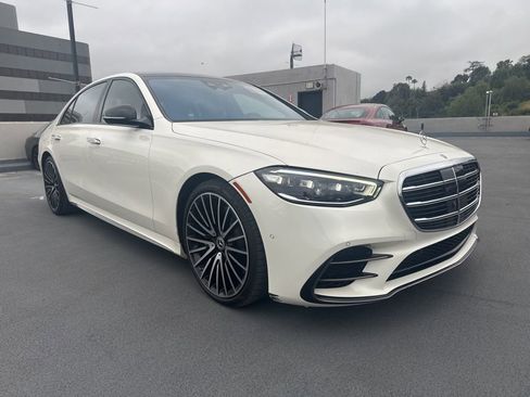 Used 2023 Mercedes-Benz S 580 4MATIC Sedan image 3
