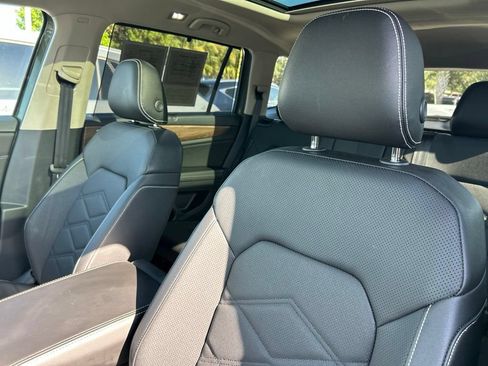 Certified 2026 Volkswagen Atlas SE w/ Panoramic Sunroof Package FWD image 21