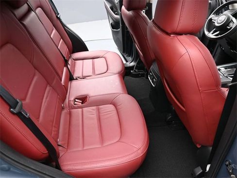 Certified 2023 MAZDA CX-5 Carbon Edition image 26