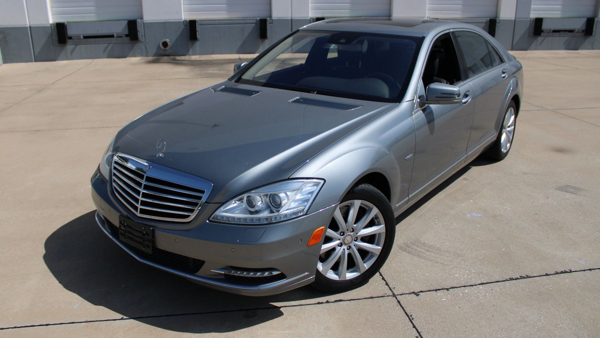 Used 2012 Mercedes-Benz S 350 BlueTEC 4MATIC image 2