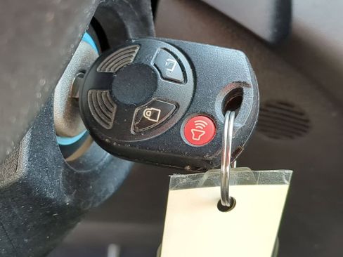 Used 2018 Ford Escape SE w/ SE Sync 3 Package image 36