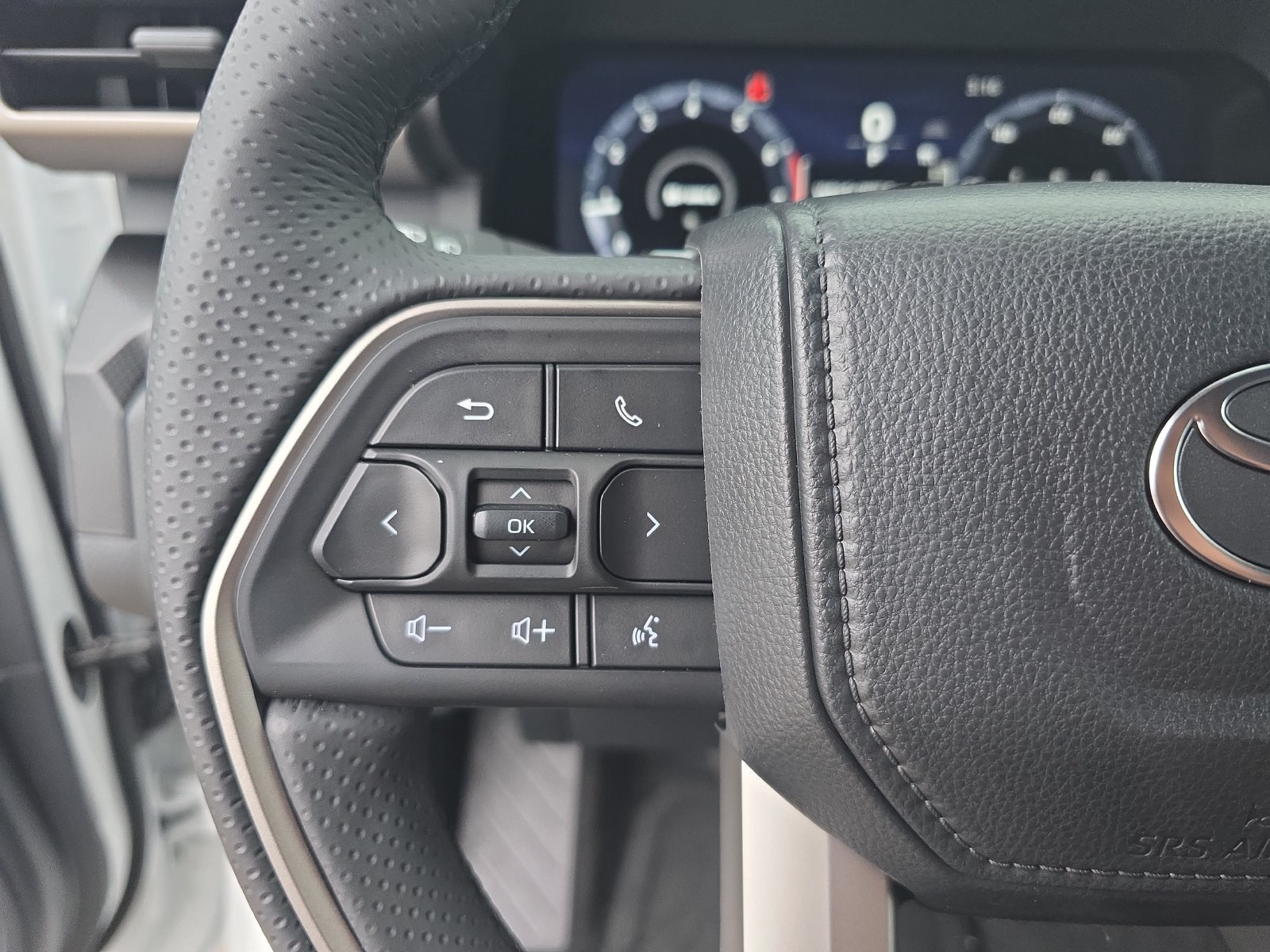 New 2026 Toyota 4Runner Limited AWD/4WD image 13