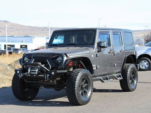 Used 2016 Jeep Wrangler Unlimited Sport image 8