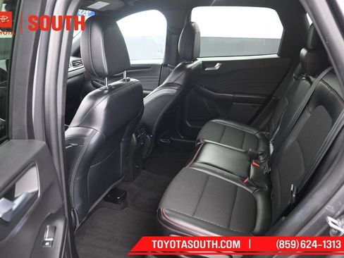 Used 2025 Ford Escape ST-Line AWD/4WD image 10
