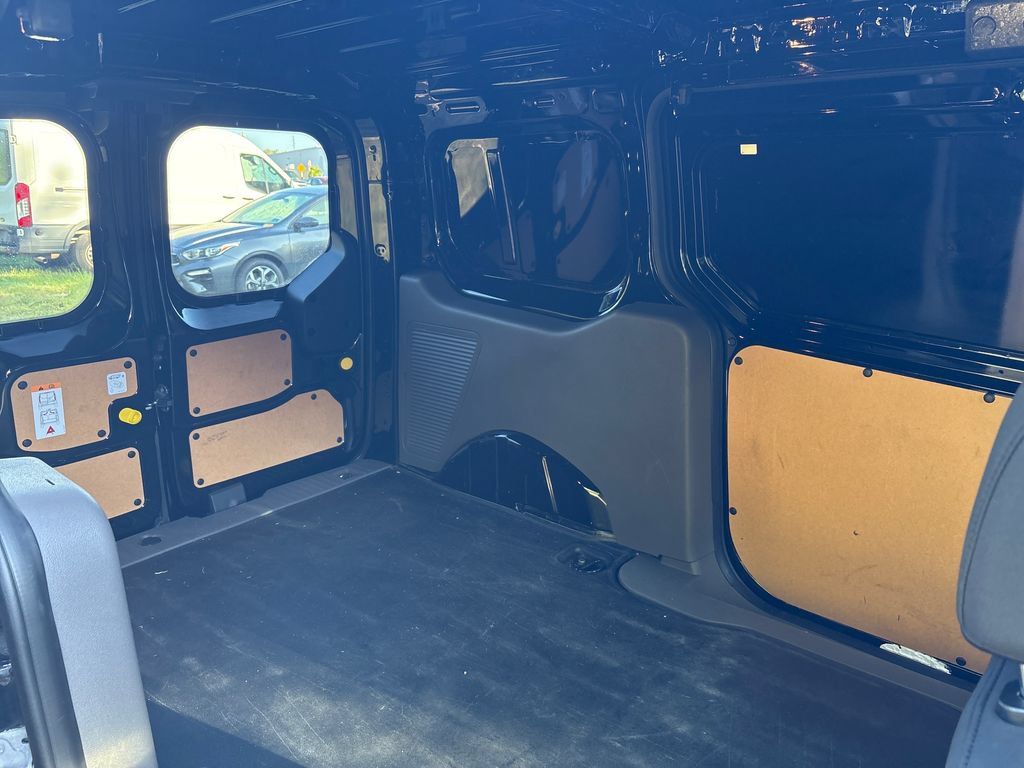 Used 2020 Ford Transit Connect XL FWD image 12