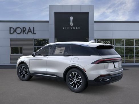 New 2026 Lincoln Nautilus Premier AWD/4WD image 4