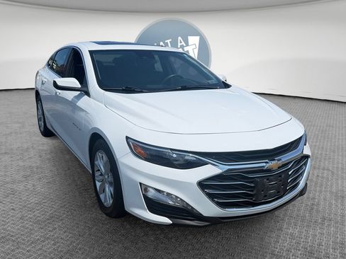 Certified 2024 Chevrolet Malibu LT FWD image 1
