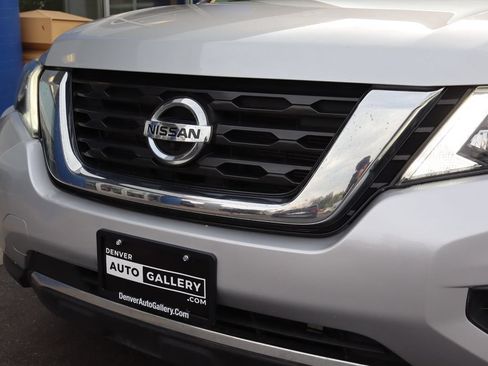 Used 2018 Nissan Pathfinder SL AWD/4WD image 30