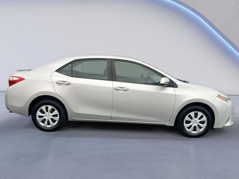 Used 2016 Toyota Corolla L FWD image 7