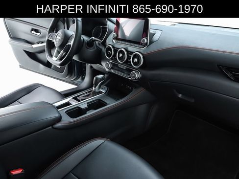Used 2024 Nissan Sentra SR w/ SR Premium Package FWD image 31