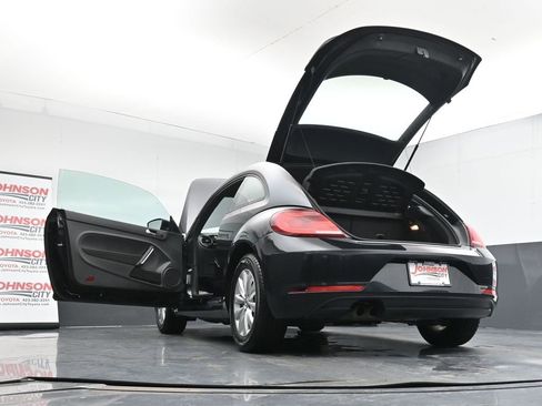 Used 2019 Volkswagen Beetle 2.0T S image 45