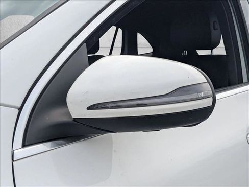 Certified 2021 Mercedes-Benz GLA 250 image 7