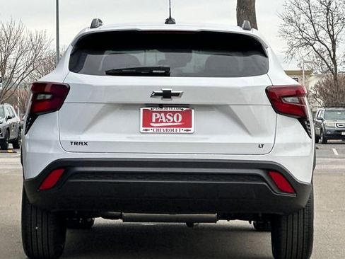 New 2026 Chevrolet Trax LT w/ Midnight Edition image 6