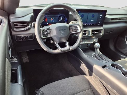 Used 2024 Ford Mustang Coupe RWD image 9