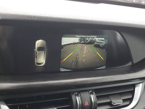 Used 2019 Alfa Romeo Stelvio w/ Nero Edizione image 17