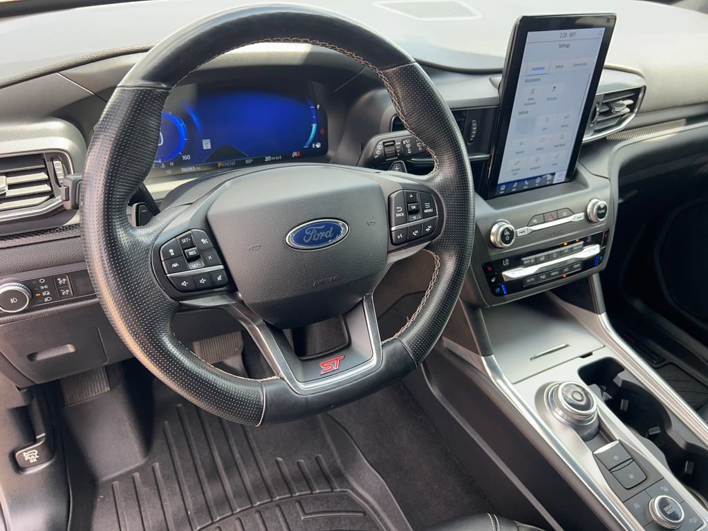 Used 2020 Ford Explorer ST w/ ST Street Pack AWD/4WD image 17