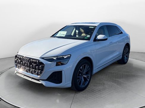 New 2026 Audi Q8 Premium image 3