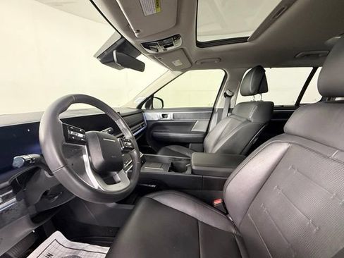 Used 2025 Hyundai Santa Fe Limited FWD image 22