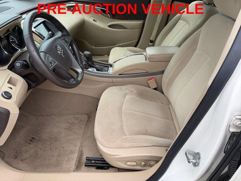 Used 2012 Buick LaCrosse Convenience FWD image 10