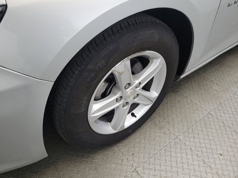 Used 2020 Chevrolet Malibu LS FWD image 31