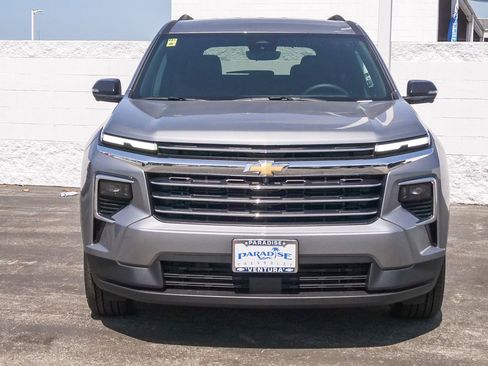 New 2026 Chevrolet Traverse LT w/ Driver Confidence Package FWD image 2