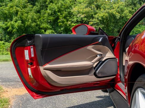 Used 2024 Ferrari Roma Spider RWD image 26