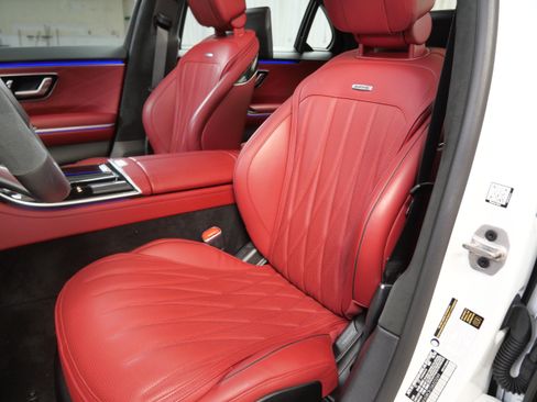 Used 2025 Mercedes-Benz S 63 AMG S image 3