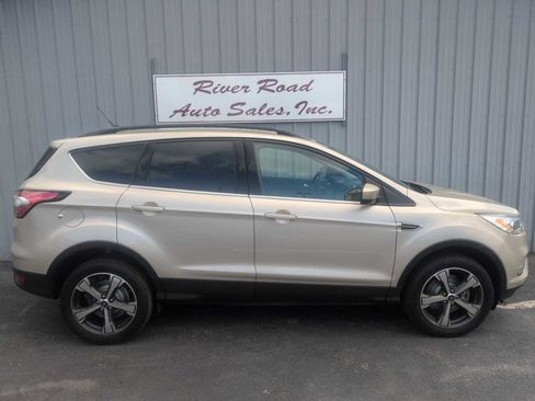Used 2018 Ford Escape SEL AWD/4WD image 3