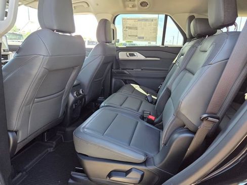New 2026 Ford Explorer Active w/ Active Comfort Package RWD image 37